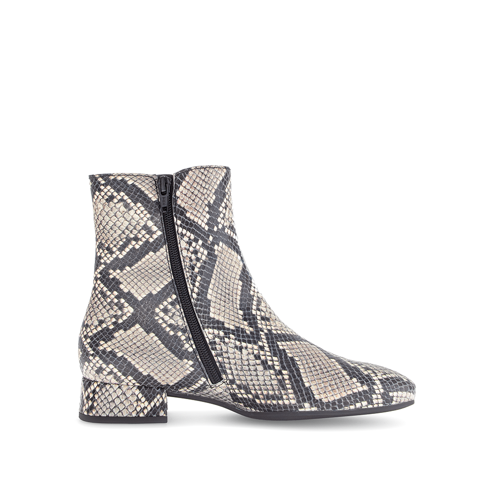 Gabor Shoes USA Style: 75.670.37